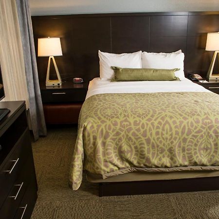 Staybridge Suites Lexington By Ihg Bagian luar foto