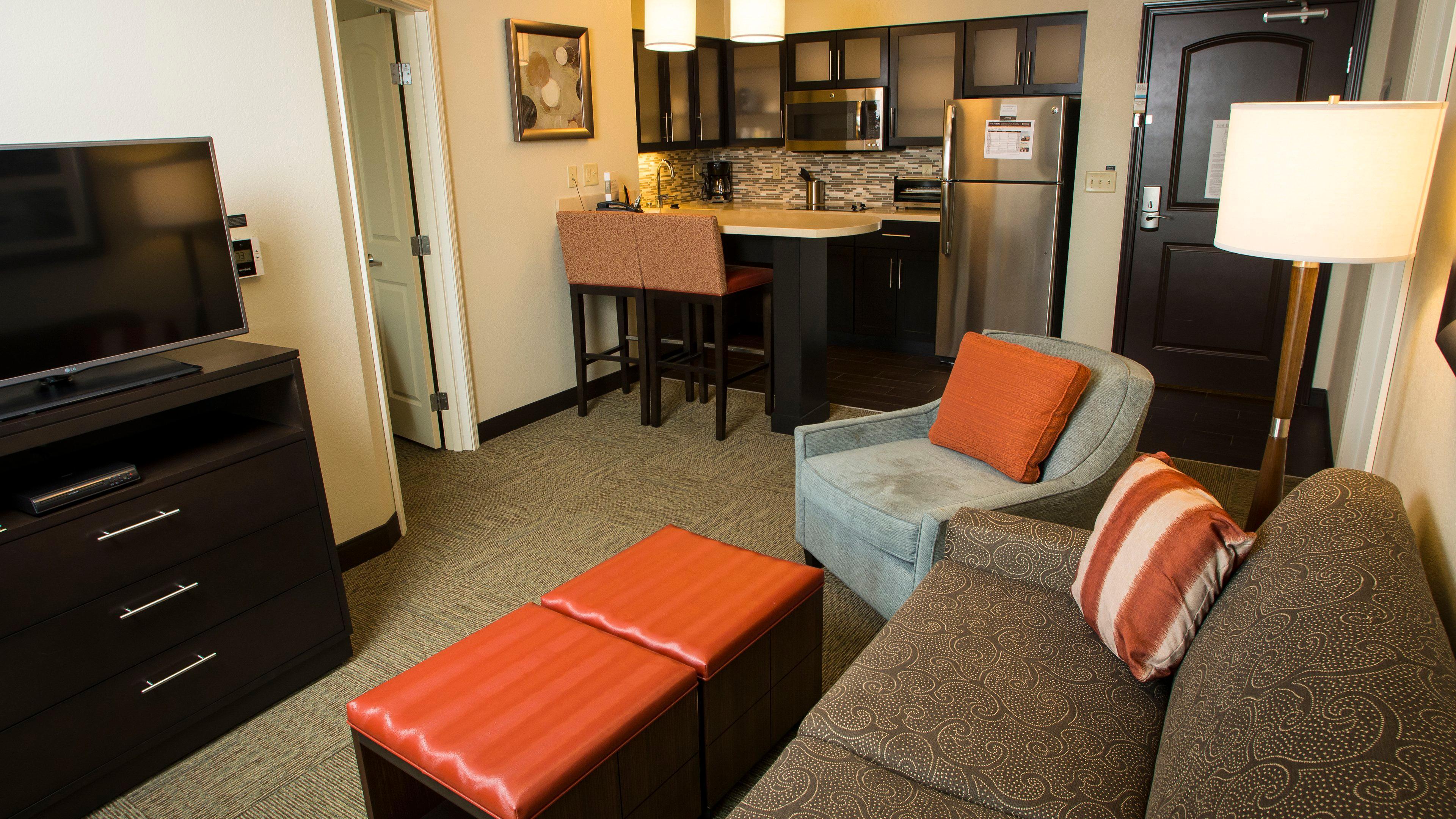 Staybridge Suites Lexington By Ihg Bagian luar foto