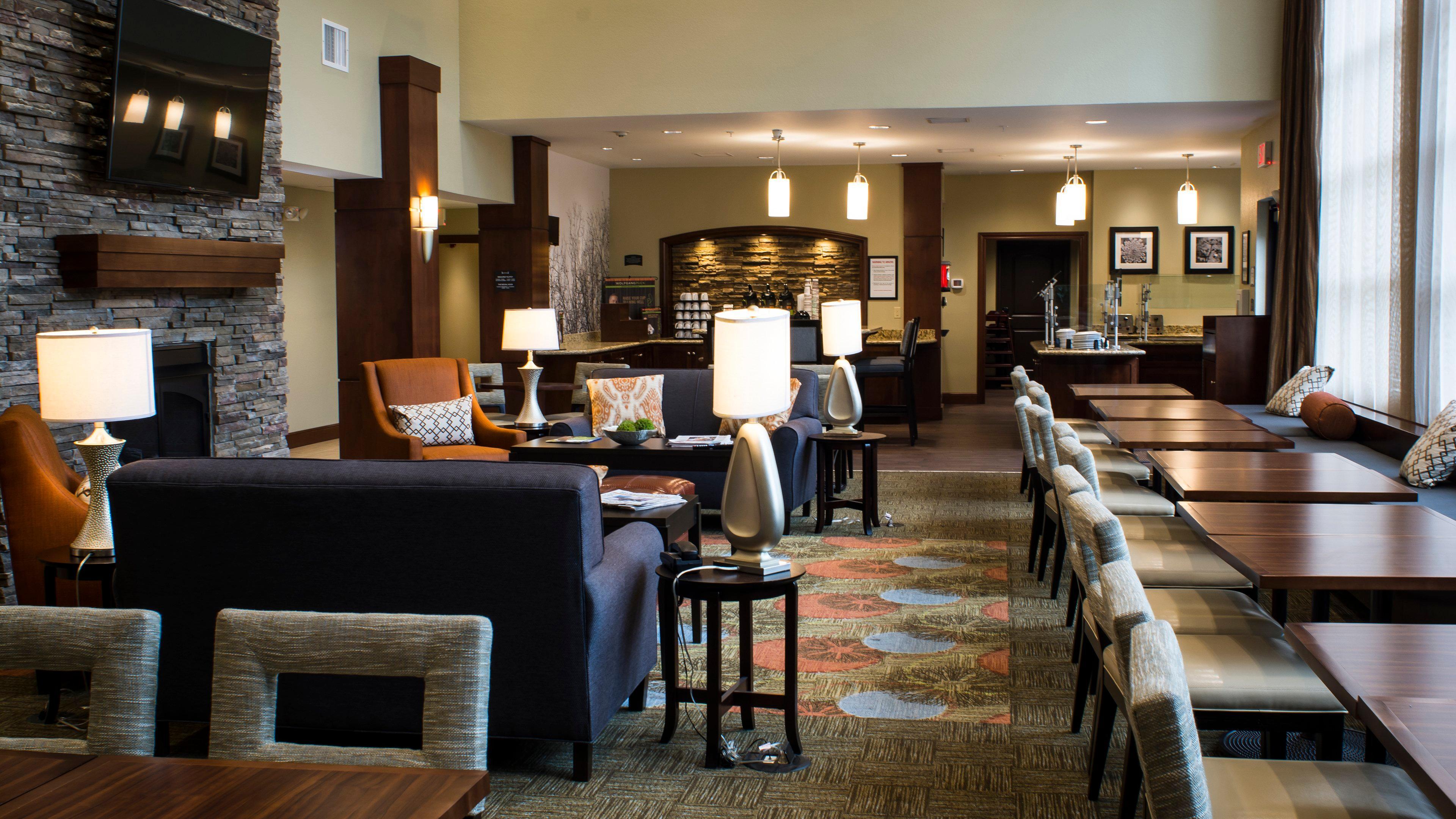 Staybridge Suites Lexington By Ihg Bagian luar foto