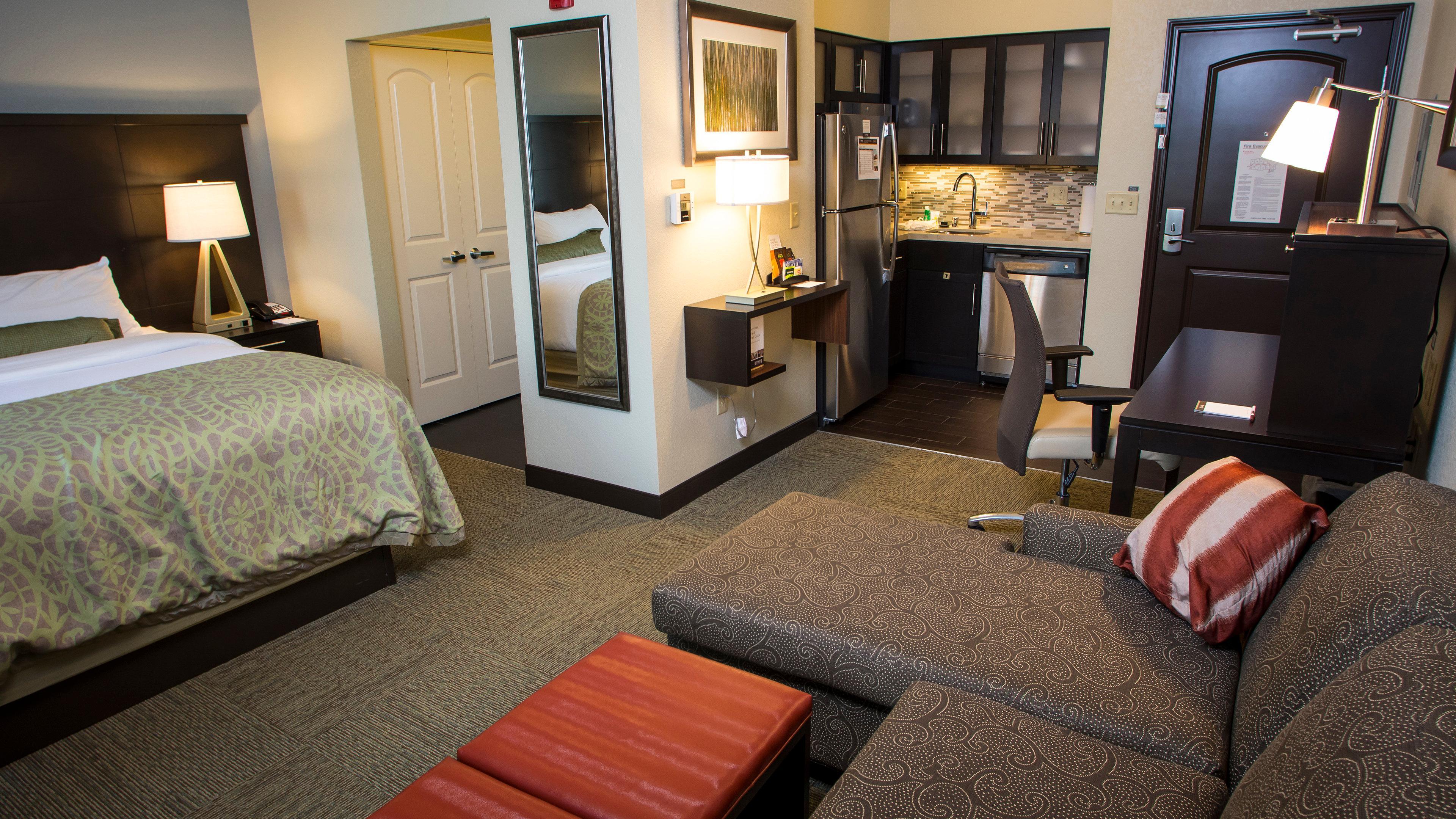 Staybridge Suites Lexington By Ihg Bagian luar foto