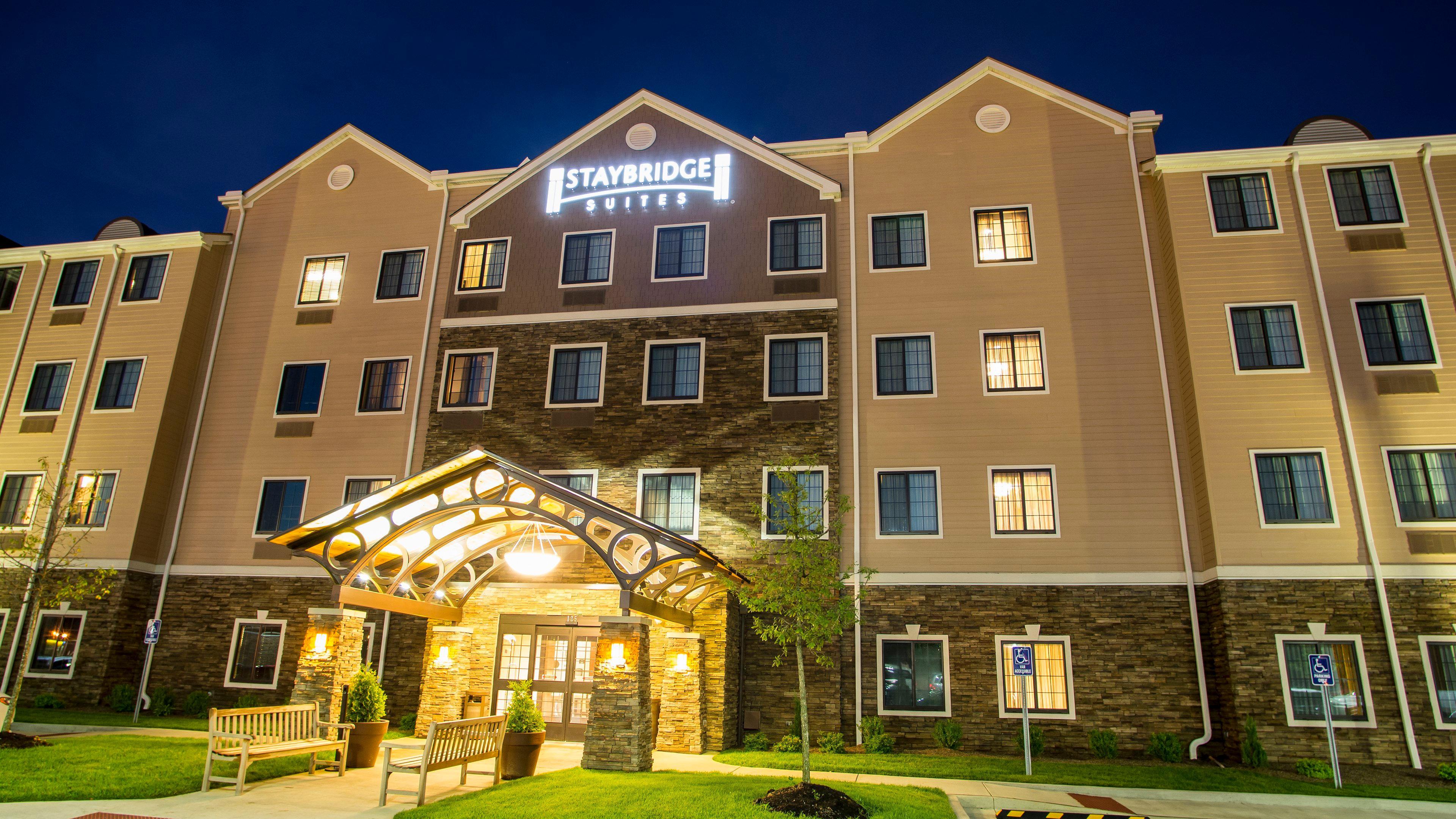 Staybridge Suites Lexington By Ihg Bagian luar foto