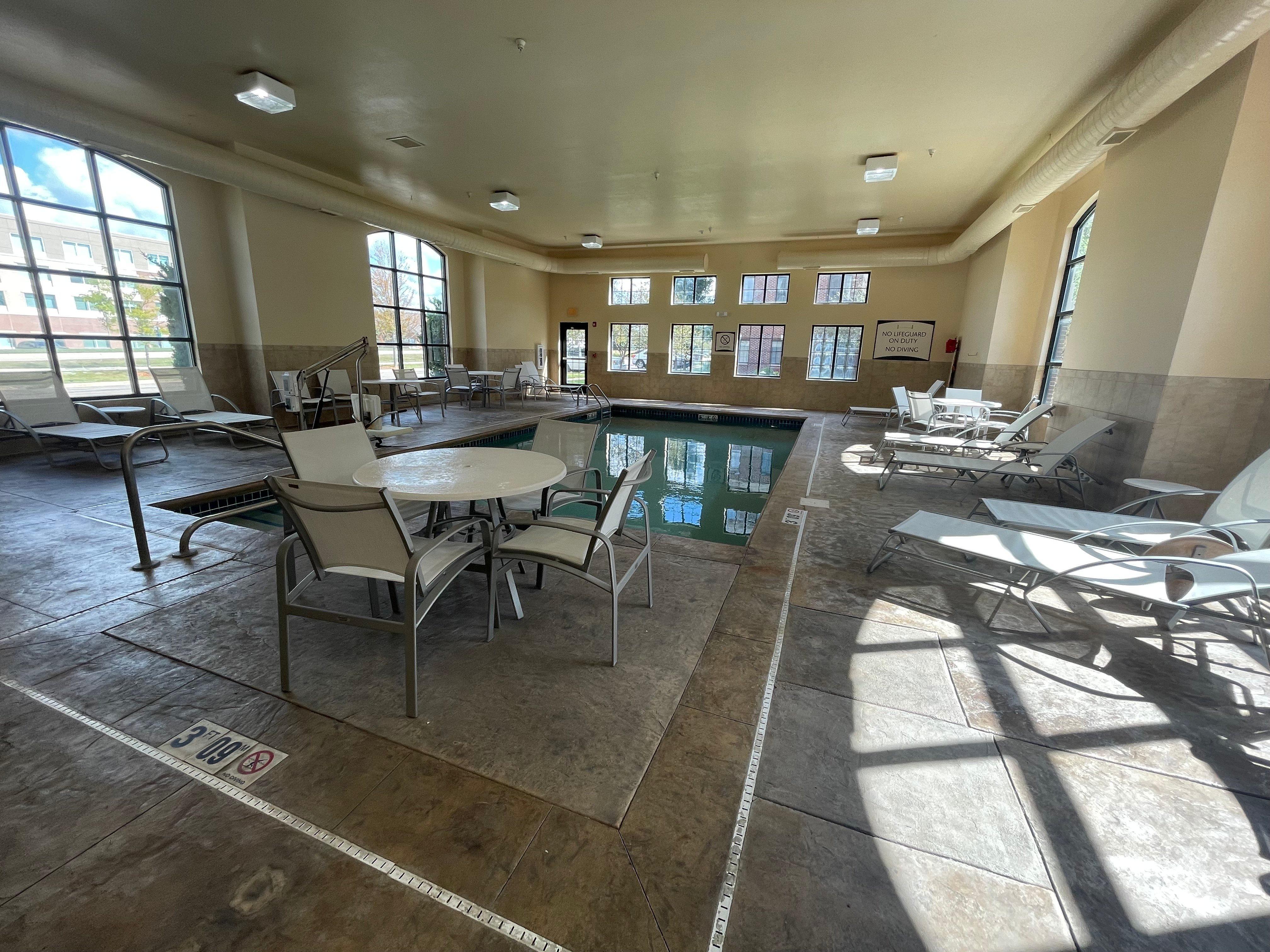 Staybridge Suites Lexington By Ihg Bagian luar foto