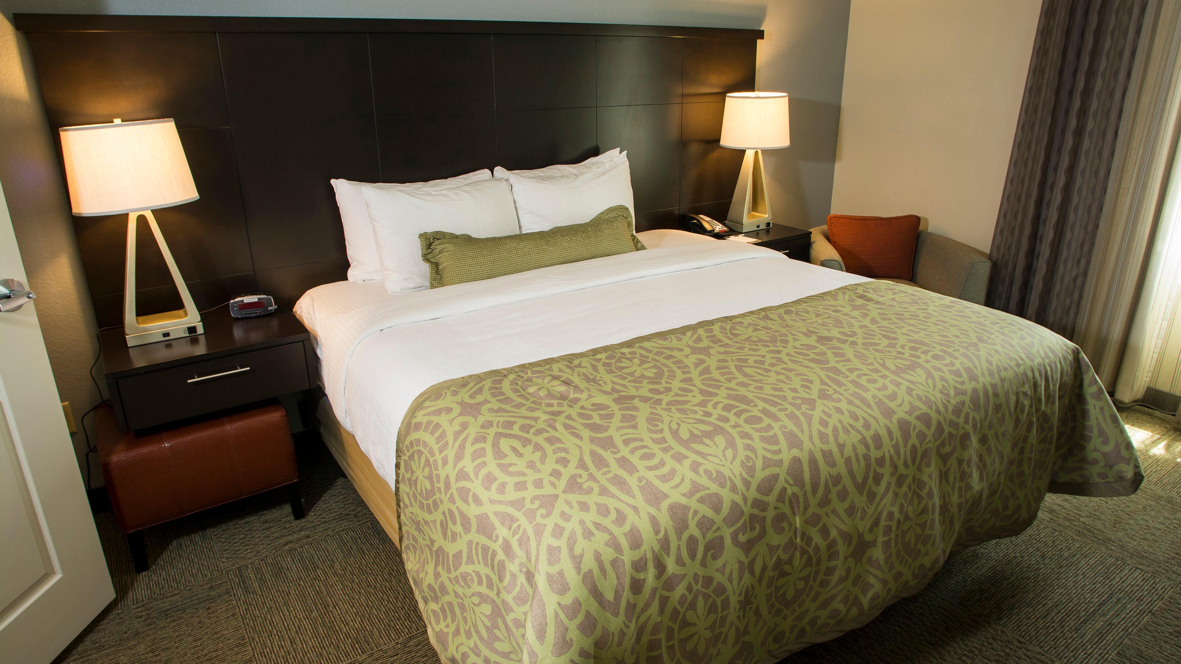 Staybridge Suites Lexington By Ihg Bagian luar foto