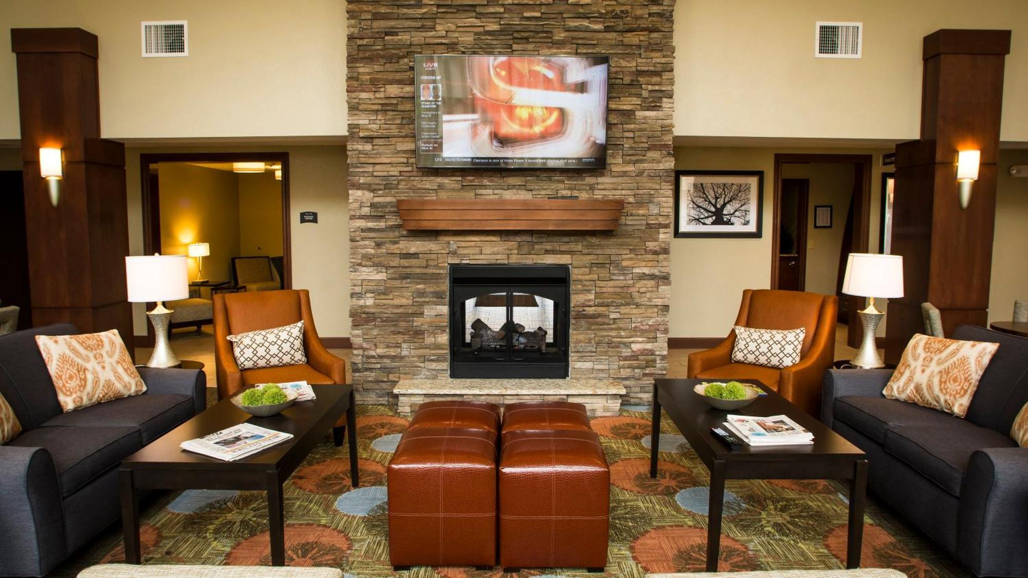 Staybridge Suites Lexington By Ihg Bagian luar foto