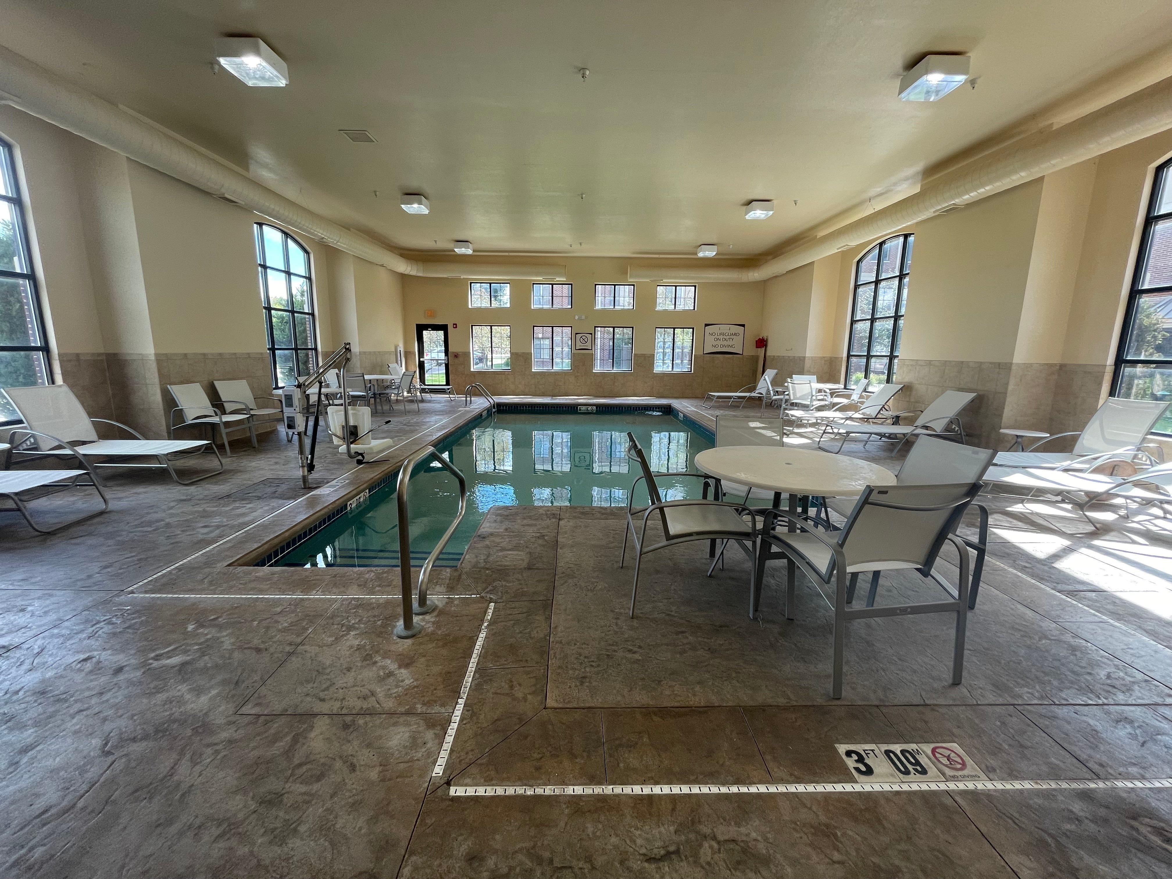 Staybridge Suites Lexington By Ihg Bagian luar foto